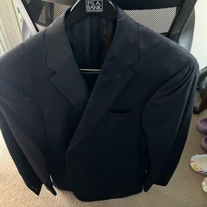 Men’s zip up sweater. Perfect for this coming season. Size large. $65